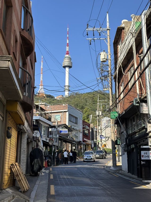 【ソウル・解放村】いつも満席のラウンドフレンチトーストが有名なお店