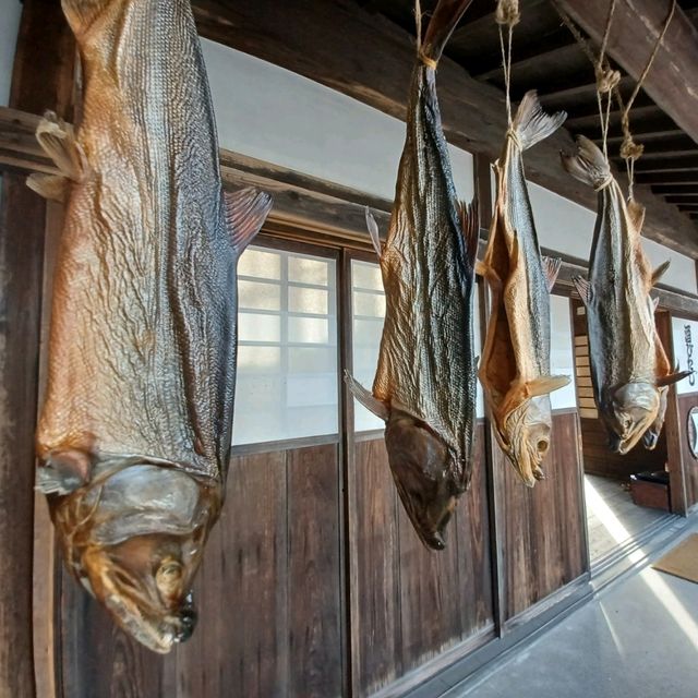 【千年鮭 きっかわ:新潟県村上市】塩引鮭の見学やお土産を買える場所🐟