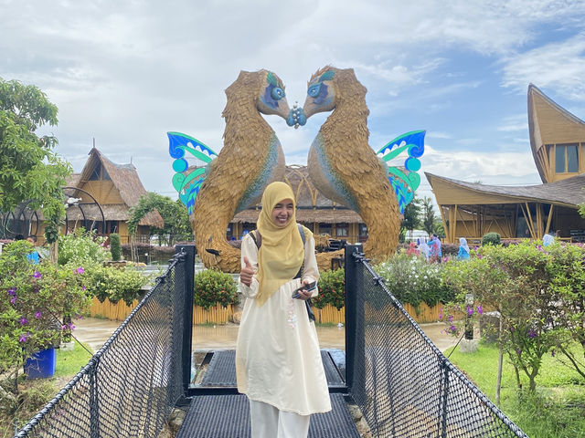 Seaverse cafe and restaurant คาเฟ่ใหญ่สงขลา