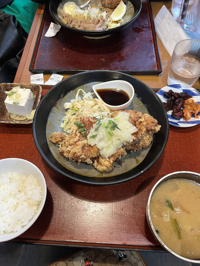 【練馬区】ご飯おかわり無料！おしんこ食べ放題！790円の唐揚げ定食！