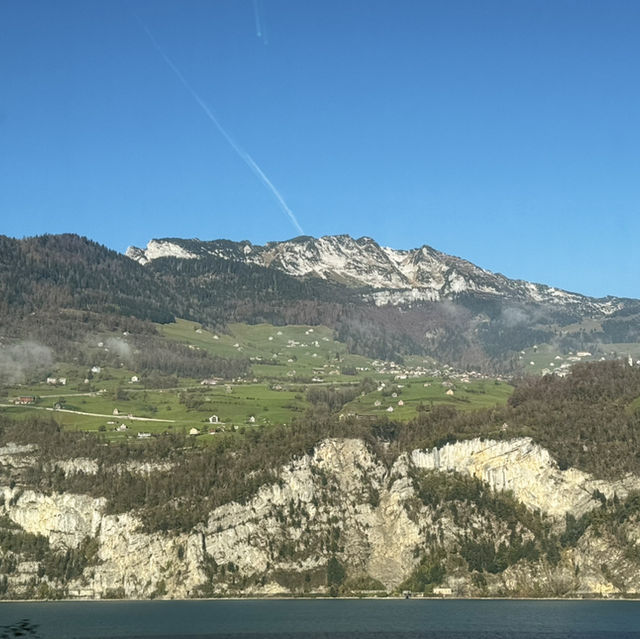 “Switzerland: A Stunning Alpine Paradise Awaits”