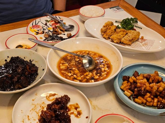 🇨🇳 중국 상하이 돼지고기 요리 맛집
