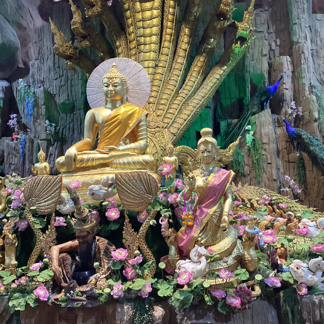 วัดมณีวงศ์ ถ้ำพญานาคเมืองบาดาล ณ นครนายก