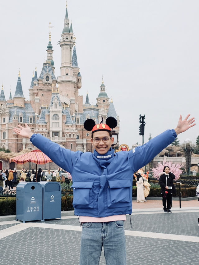 หนาวนี้ที่ Shanghai Disneyland ! ❄️🏰