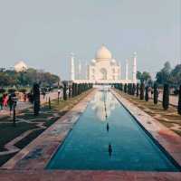 THE TAJ MAHAL: AMAZING ARCHITECTURE AND HISTORY.