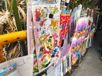 หาขนมกินที่ตลาดน้ำบางน้ำผึ้งกันเถอะ