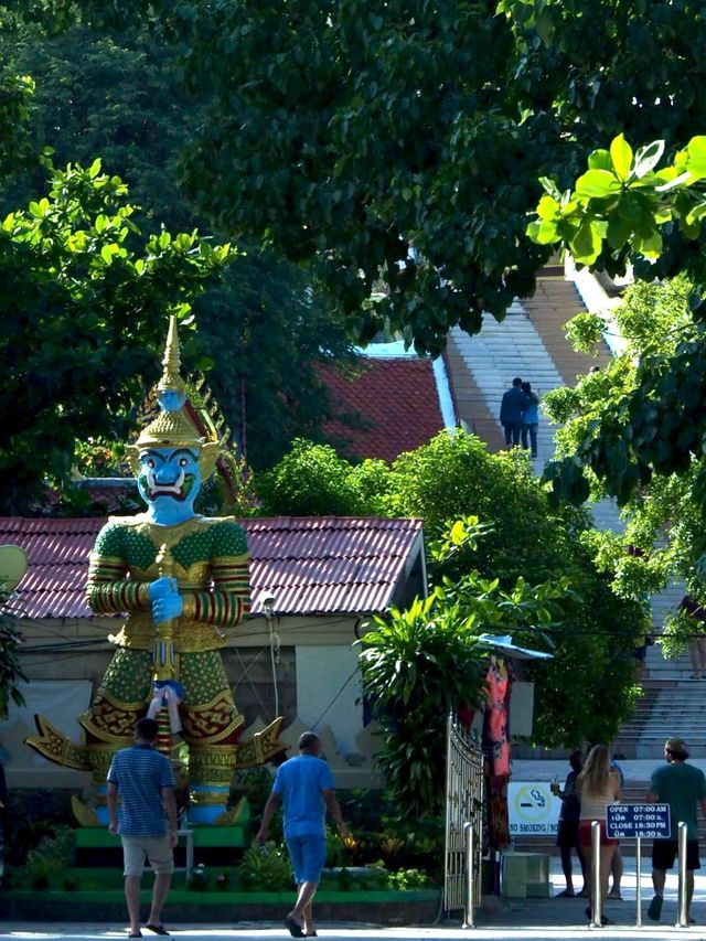 วัดพระใหญ่ เกาะสมุย