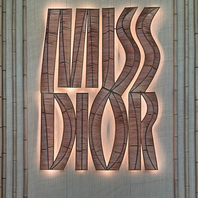 ☾︎韓国☽︎ 聖水にある可愛すぎるDior