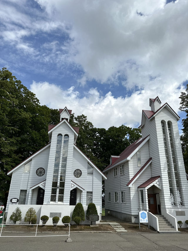 【北海道×3泊4日の旅】  羊ヶ丘展望台にある真っ白なチャペルとお土産館