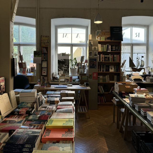 【エストニア】Rüütel & Matilda English Bookshop