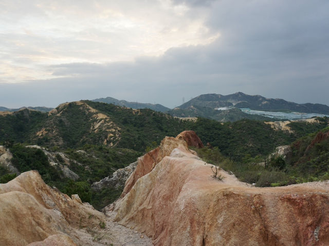 Hong Kong’s Hidden Grand Canyon: A Geological Marvel Beyond the Cityscape