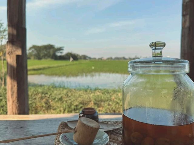 คาเฟ่ชายทุ่งสไตล์ญี่ปุ่นโบราณ #เพชรบุรี ดีต่อใจ