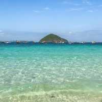 บานาน่าบีช (Banana Beach)