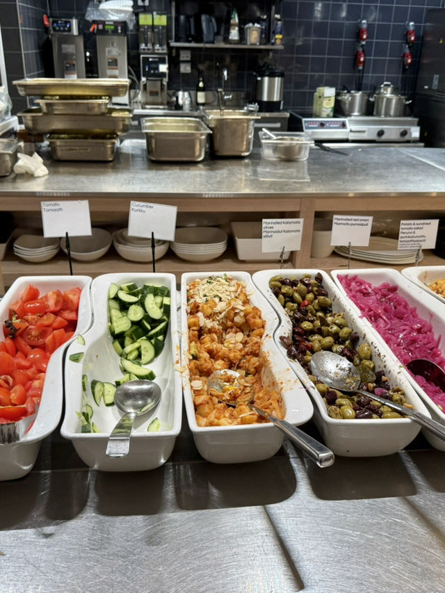 Relaxing Lunch at Finnair Business Lounge🍽️