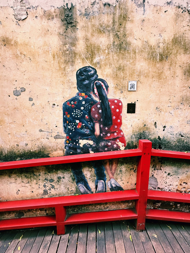Time Travel Through Murals at Kwai Chai Hong 🎨