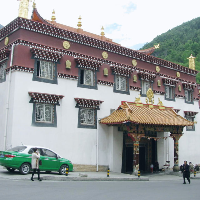 Nanwu Si Monastery: A Hidden Gem of Tibetan Serenity 🇨🇳