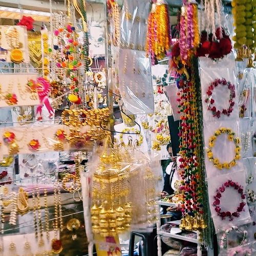 デリー最古の市場で、活気あふれるショッピング体験！🇮🇳