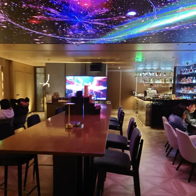 Zhuhai Hilton Hotel (Shizimen City Center)