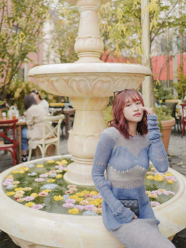 首爾🇰🇷浪漫歐陸風花花噴泉cafe⛲️
