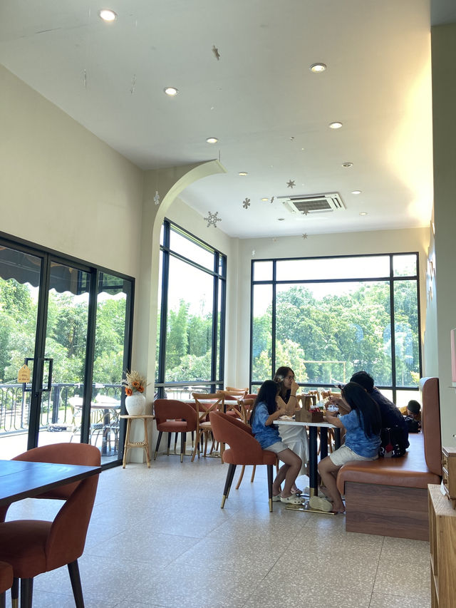 #ที่เที่ยวหน้าร้อน คาเฟ่ชมจันทร์ สุพรรณบุรี