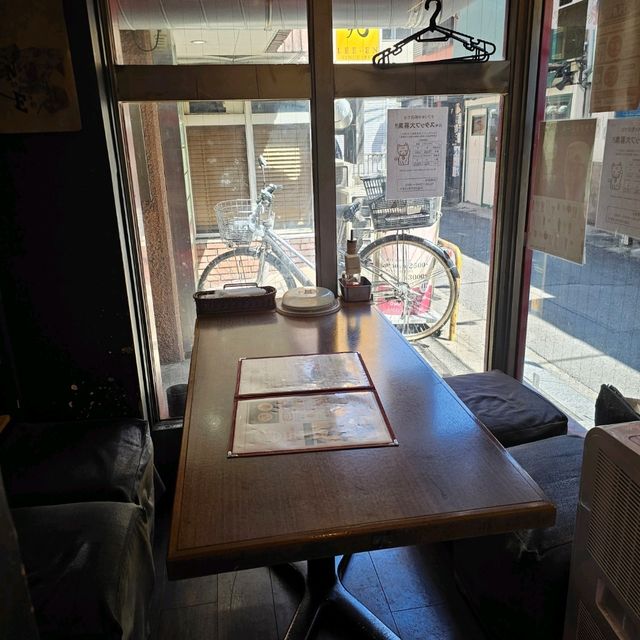 [中野]驚異的なコスパ！窯で焼いたピザランチ[NAPRIMO 中野店]