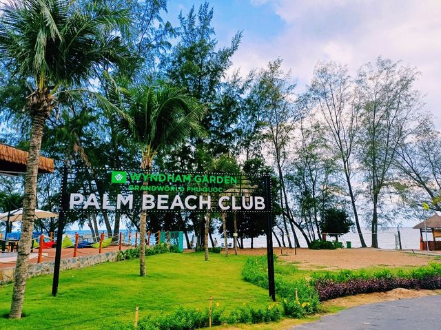 越南富國島著名海灘景點：Bai Dai beach，適合打卡拍照📸