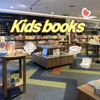 📚🇵🇭Fully Booked Bonifacio High Street🪿✨