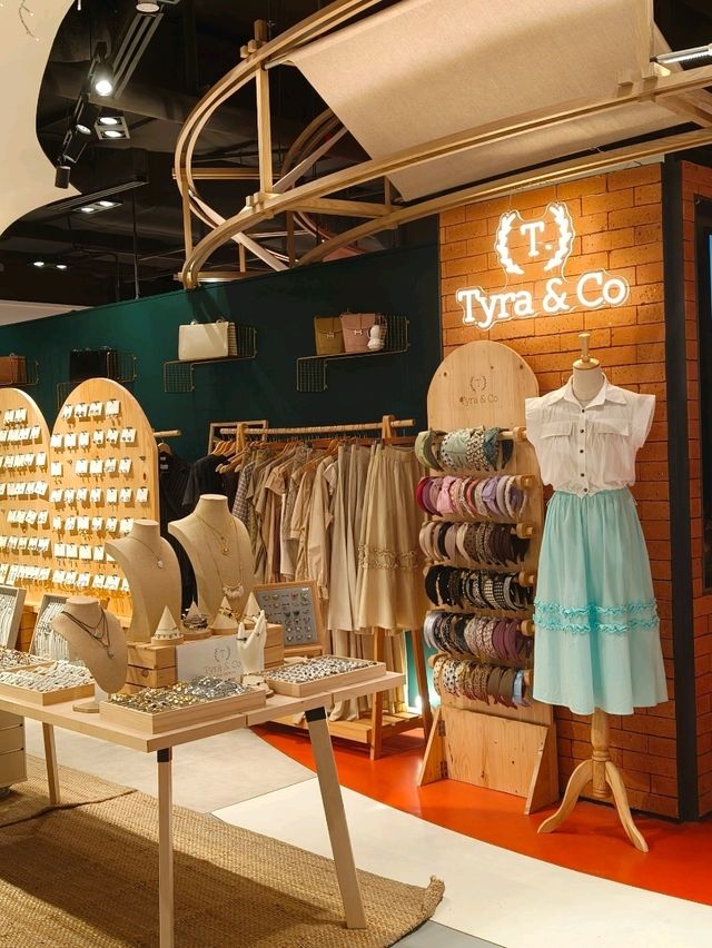Discover the Art and Lifestyle Paradise at Eslite Spectrum