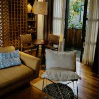Where Modern Elegance Meets Jungle Serenity