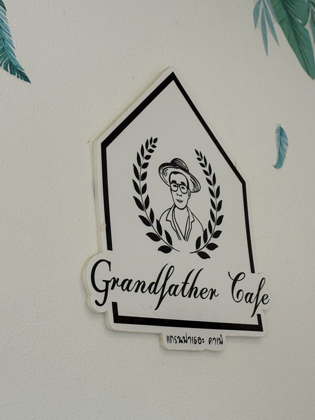Grandfather cafe - พังงา 