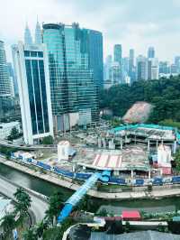 Skyline Serenity: KL Tower Views from Man Tao Bar’s Infinity Pool
