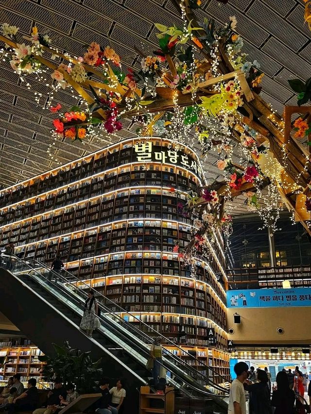 Starfield Library – A Literary Landmark in Seoul