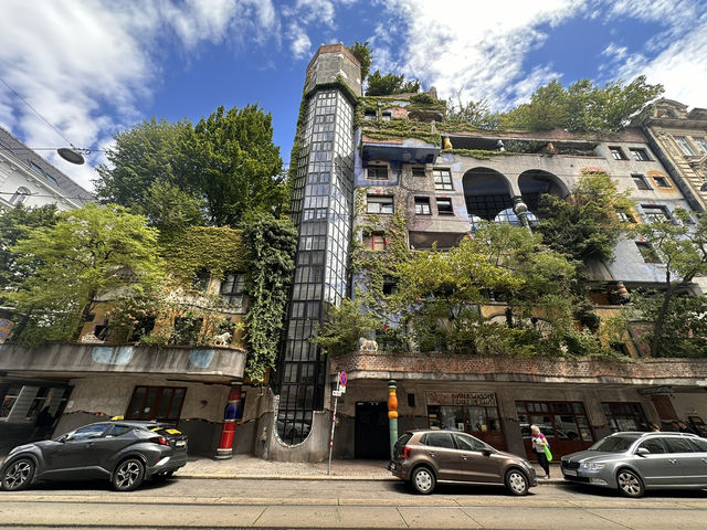 【フンデルトヴァッサーハウス｜Hundertwasserhaus｜ウィーンの芸術住宅🏡🎨】