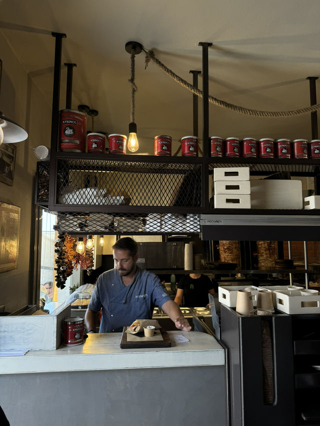 【ギリシャ🇬🇷】サントリーニ島の名店5選🥘🍳
