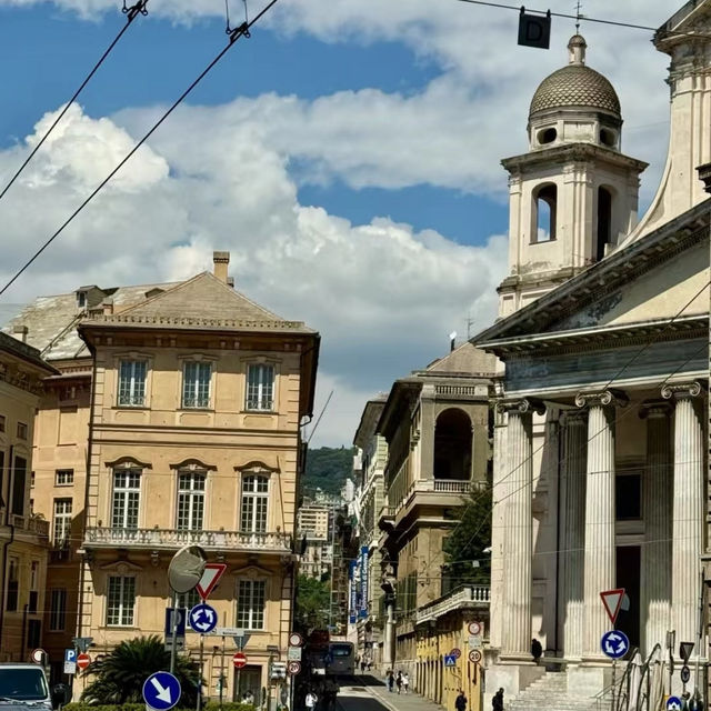 Genoa: Seriously Delicious and Fun! 🍝🏛️