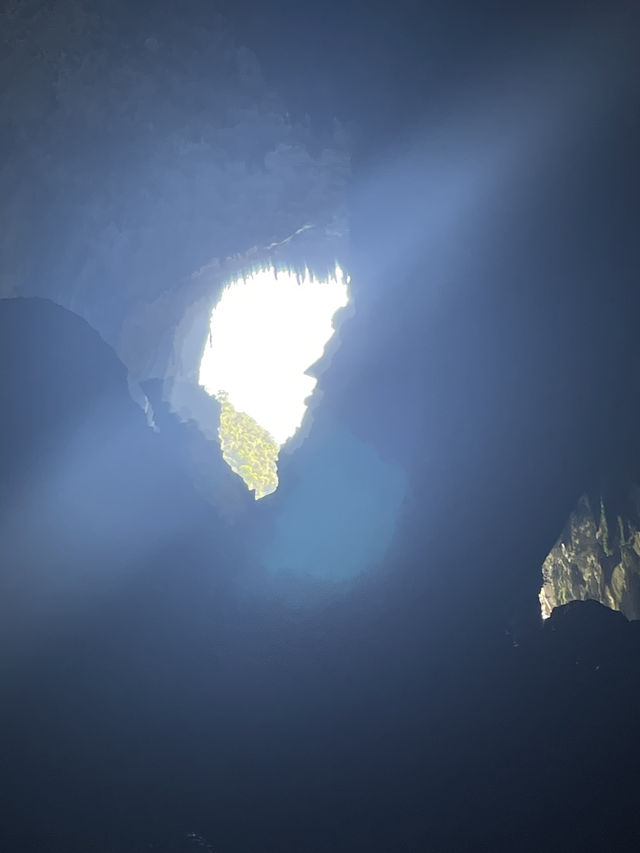 Discover the gems - largest cave in the world 