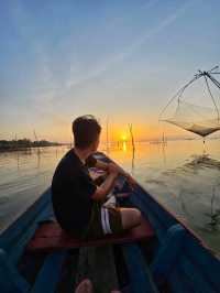 ล่องเรือทะเลน้อย