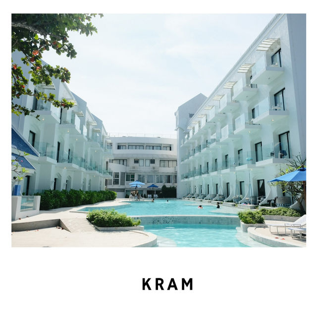🌊 รีสอร์ทริมทะเลสไตล์มินิมอล: Kram Pattaya