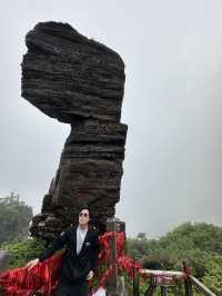 Can’t Escape the Rain, But Beauty Found Me Anyway: 8D7N Guizhou Adventure 🇨🇳｜Guiyang・Huangguos