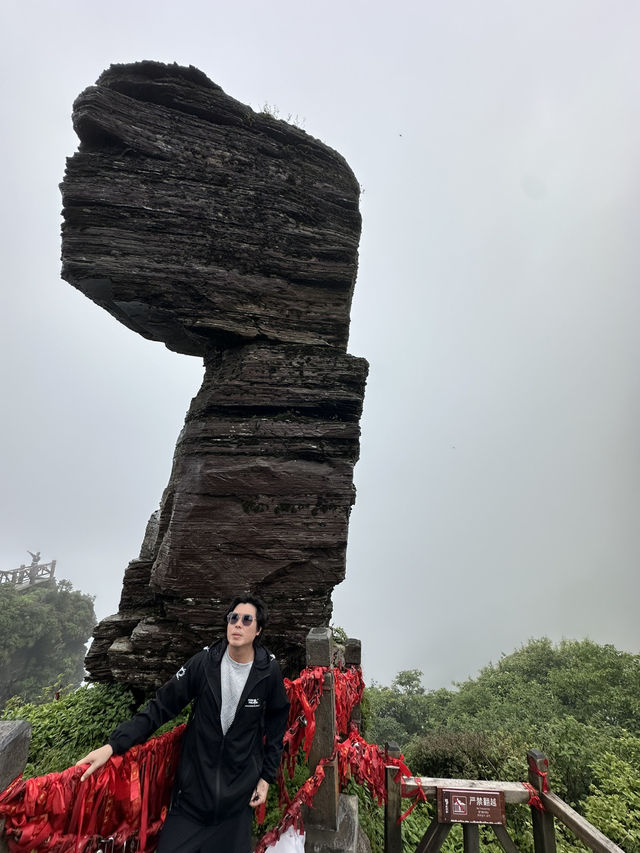 Can’t Escape the Rain, But Beauty Found Me Anyway: 8D7N Guizhou Adventure 🇨🇳｜Guiyang・Huangguos