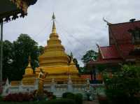 พระธาตุจอมแจ้ง 1 ในพระธาตุ 9 จอม