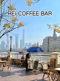 REi COFFEE BAR คาเฟ่วิวหอไข่มุกเซี่ยงไฮ้