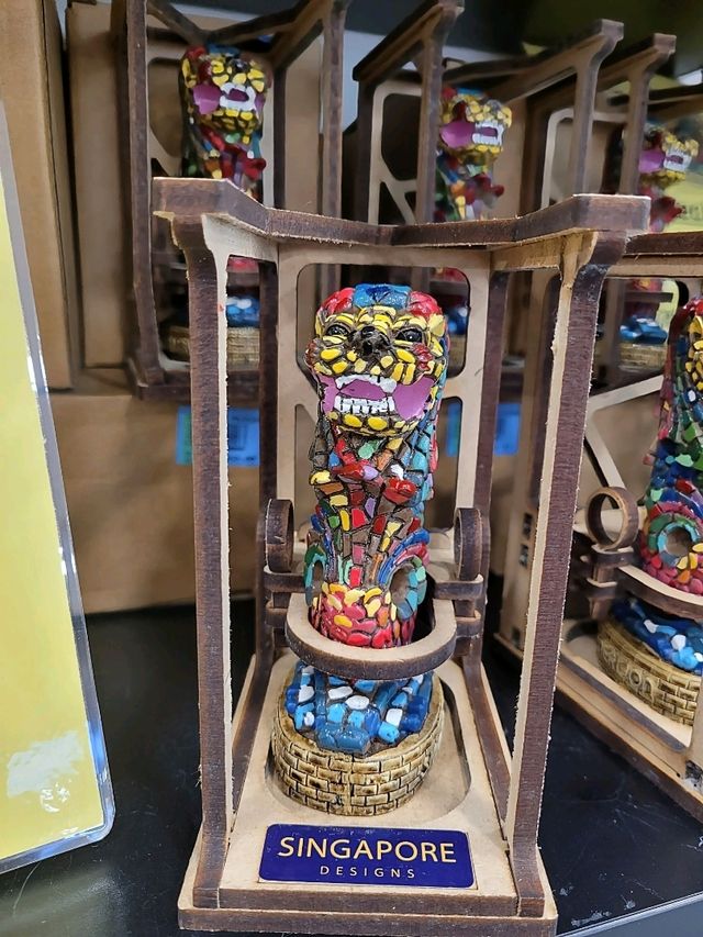 Unique Singaporean crafts and figurines at Sentosa Shop