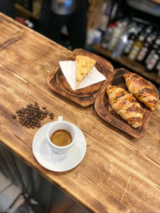 Grinder Coffee Shop