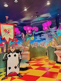 Dine in Wonderland in Queen of Hearts Banquet, Tokyo Disneyland