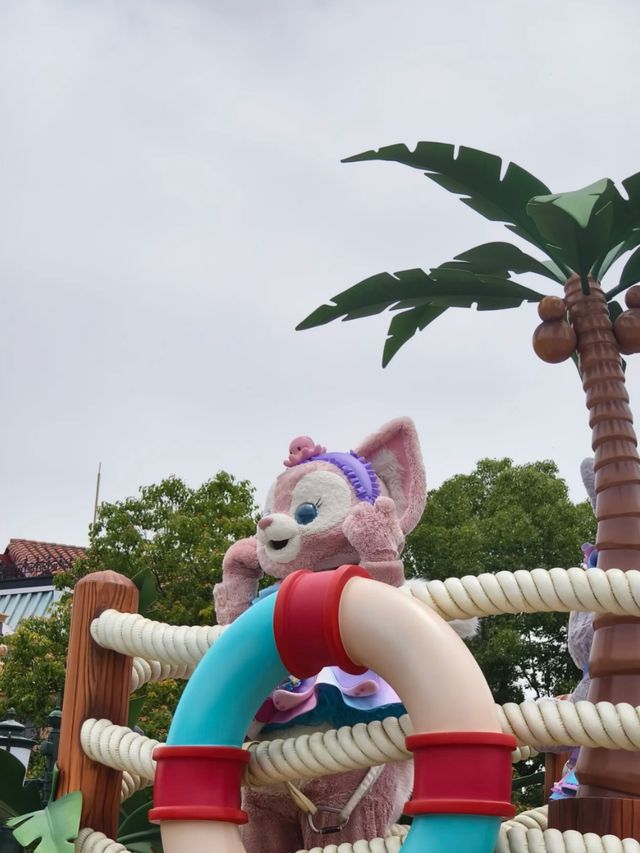 Go Big, Go Bold: The Ultimate Shanghai Disneyland Experience