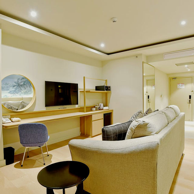 Downtown Ease and Friendly Sophistication