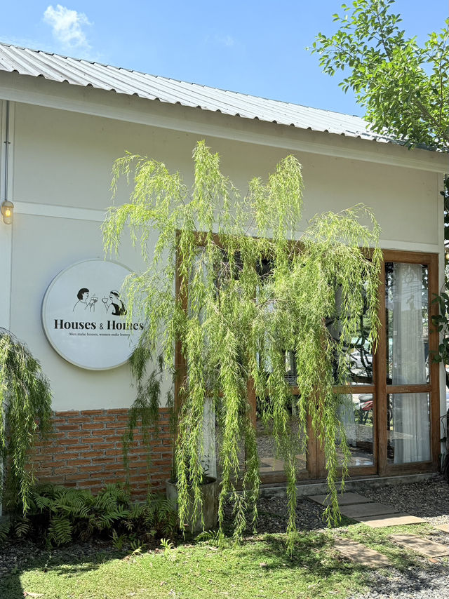 ☕ Houses & Homes – คาเฟ่โฮมมี่สุดอบอุ่น
