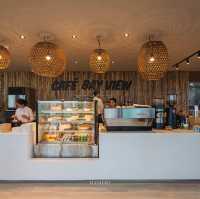🌿 Bay View Cafe Sametnangshe boutique