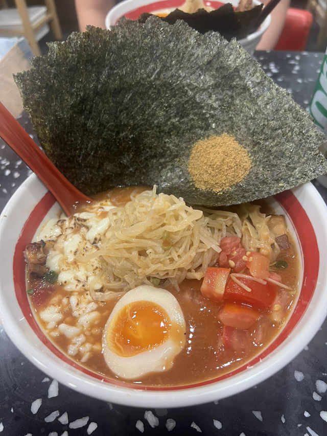 超贊豚骨拉麵